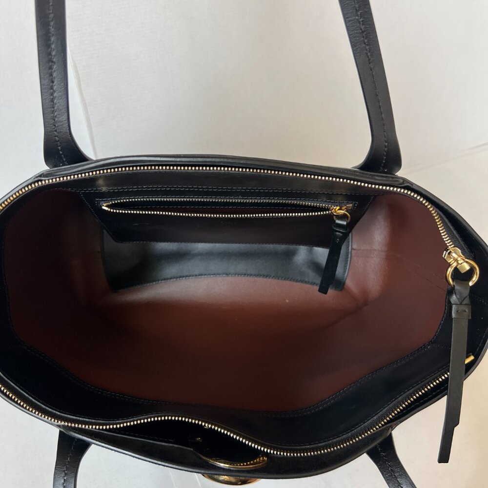 Chloe C Zipped Tote Black Leather Bag - Picture 7 of 14